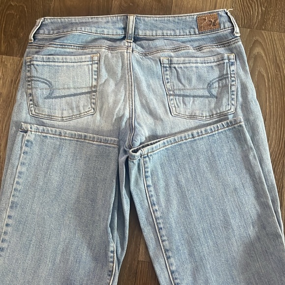 American eagle size 8 long, favorite boyfriend jeans - Picture 2 of 3